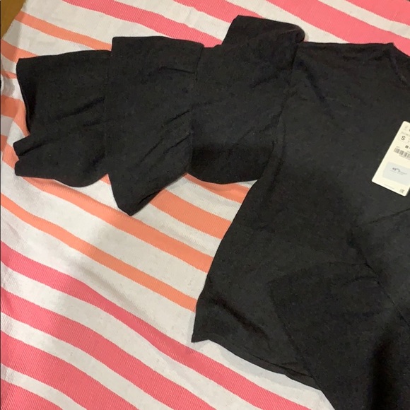 Ruffle sleeve sweater - Picture 3 of 4